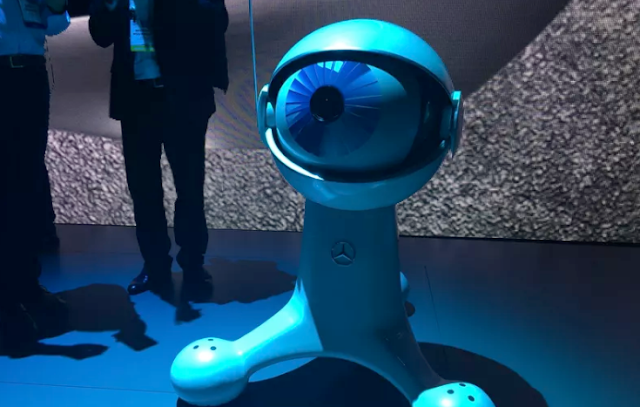 Mercedes-Benz's CES cohost is a large eyeball on wheels Mercedes-Benz's CES cohost is a large eyeball on wheels