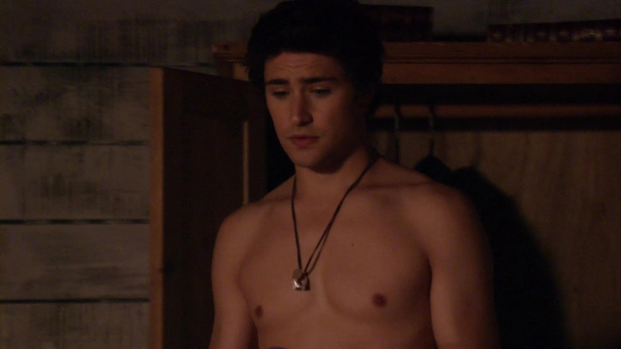 Matt Dallas shirtless in Kyle XY 2-17 "Grounded" .
