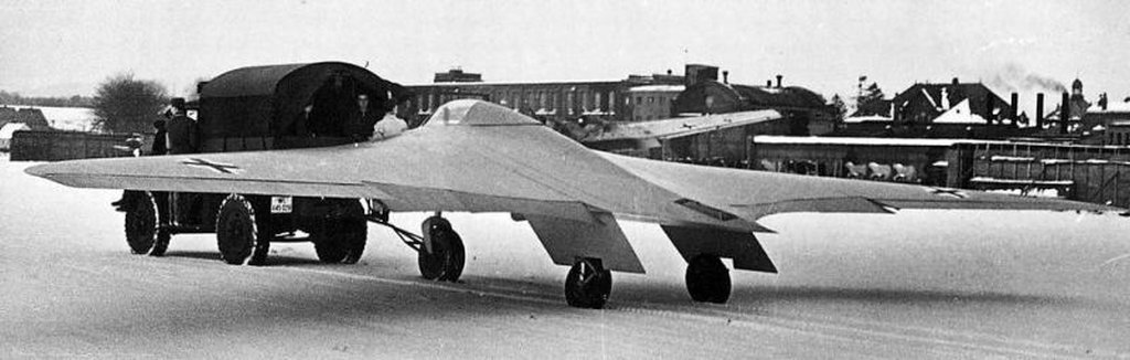 Horten%2BHo-229%2B-%2BBuild%2BReview%2BPt%2BI.%2BZoukei-Mura%2BSuper%2BWing%2BSeries%2BNo.%2B3%2B%2B-%2Bimage00A.jpg