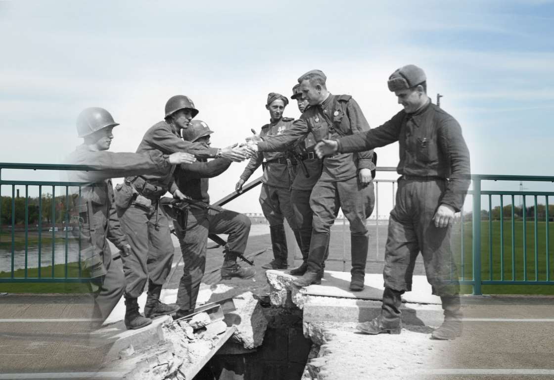 25 апреля 1945 г. Встреча в Торгау. Эльба встреча на Эльбе. Встреча на Эльбе 1945. Встреча американских и советских солдат на Эльбе.