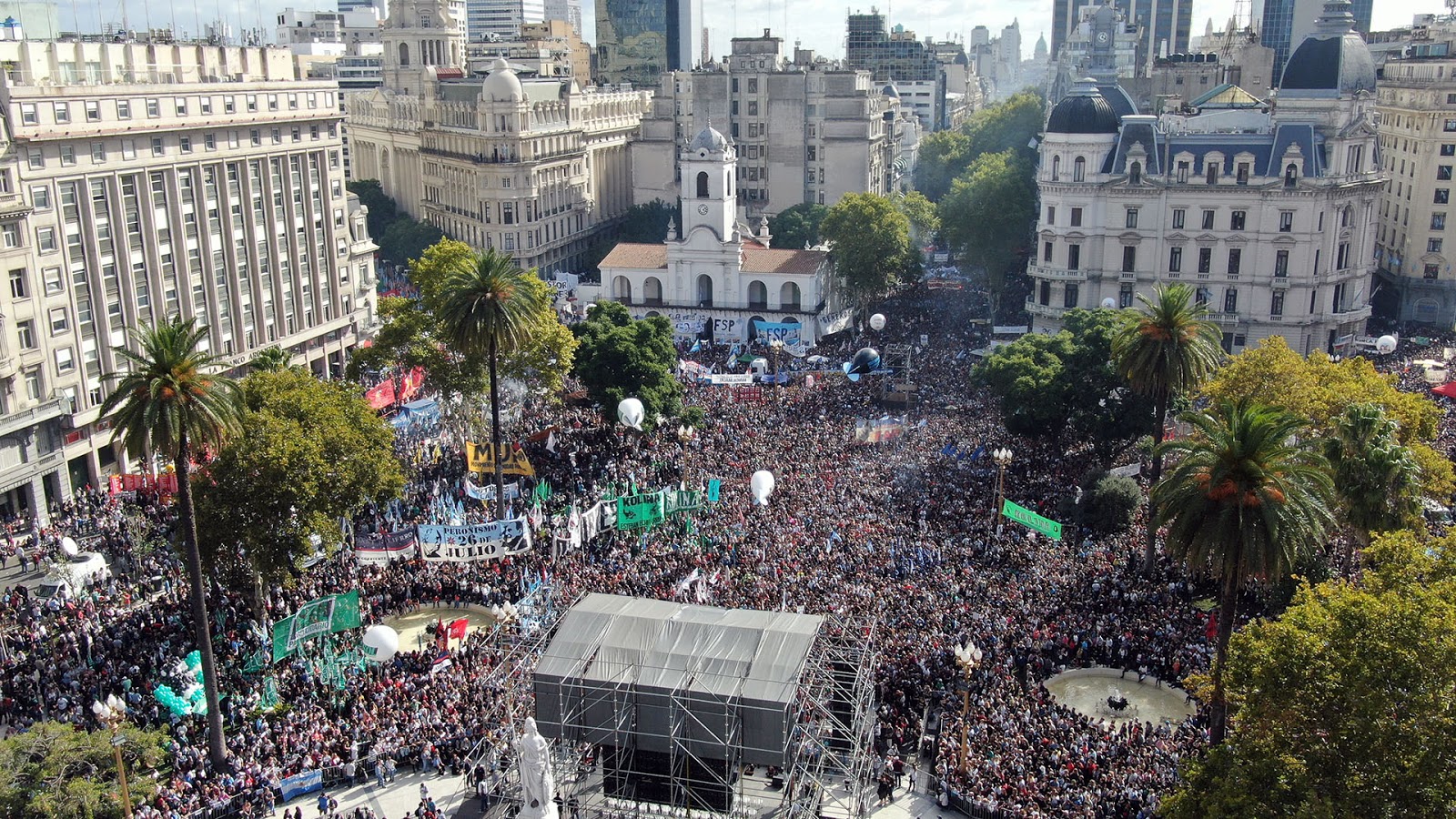 Thousands of Argentines at Day of Remembrance,Truth and Justice