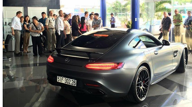 Siêu xe Mercedes AMG GT S Edition 1 ra mắt tại Sài Gòn