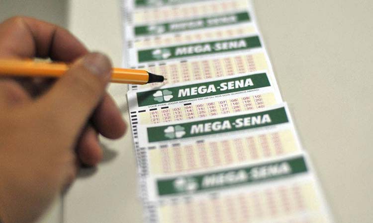Ninguém acerta a Mega-Sena e prêmio acumula em R$ 10 milhões