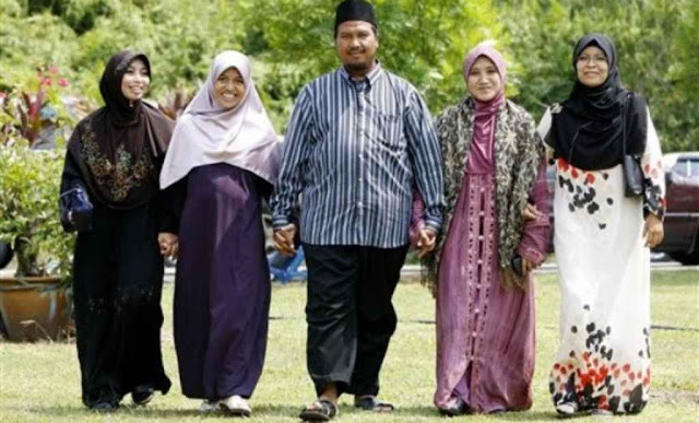Muslims in Dearborn, Michigan Get Welfare Payments for up to Four Wives
