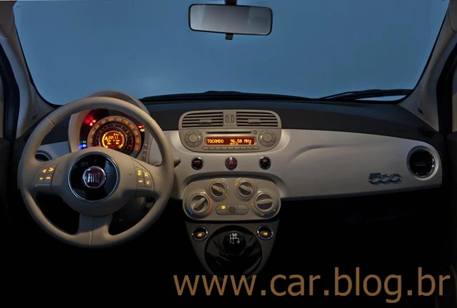 Fiat 500 Cult 1.4 Evo Flex - interior - painel