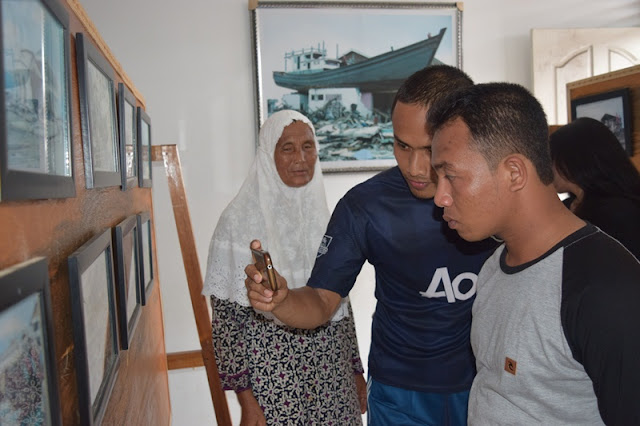 kapal diatas rumah kapal diatas rumah