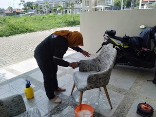 cara cuci sofa surabaya