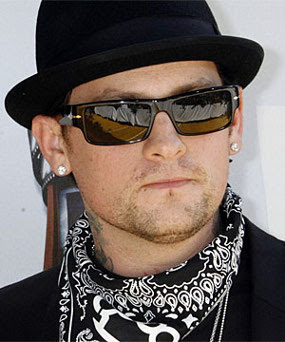 Justin Coolz: Benji Madden membawakan lagu SM*SH - I Heart You