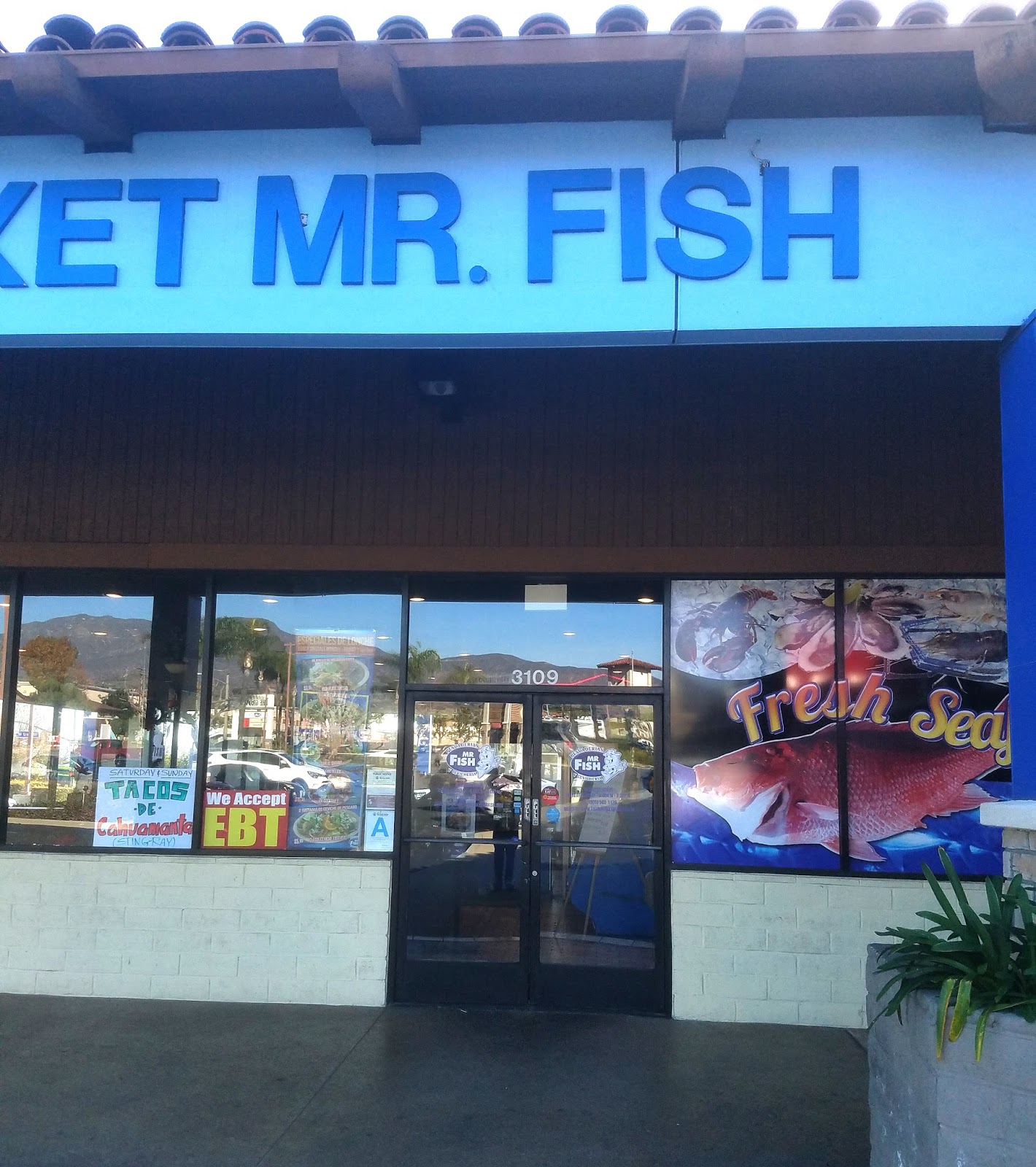 Eating Garey Avenue Pescaderia Mr. Fish 3109 N Garey Ave Pomona, CA