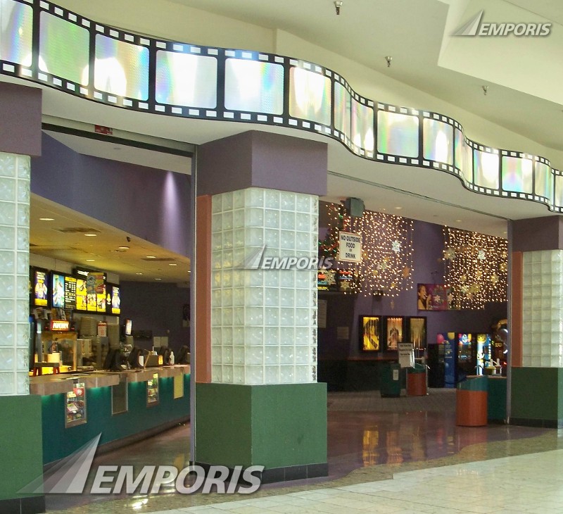 New Theater Wehrenberg Theatres at Jamestown Mall