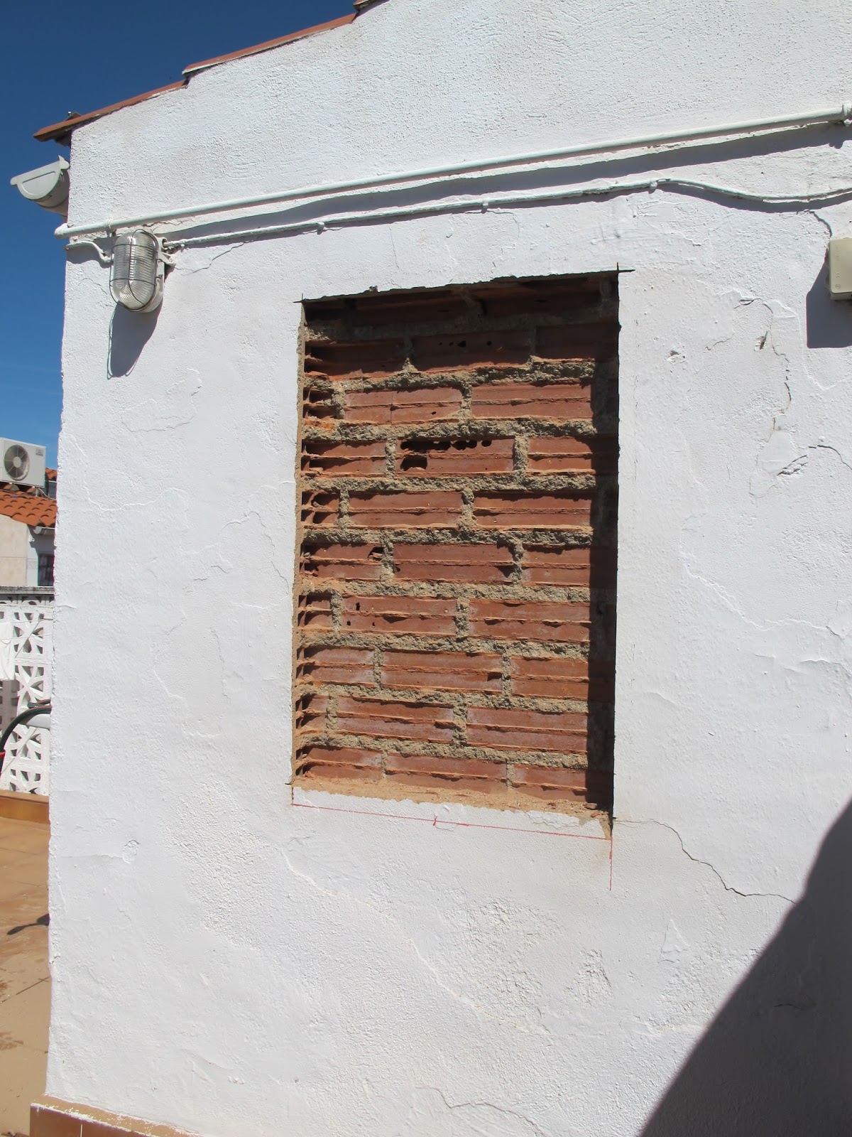 BRICOMONXO: Abrir una ventana en una pared