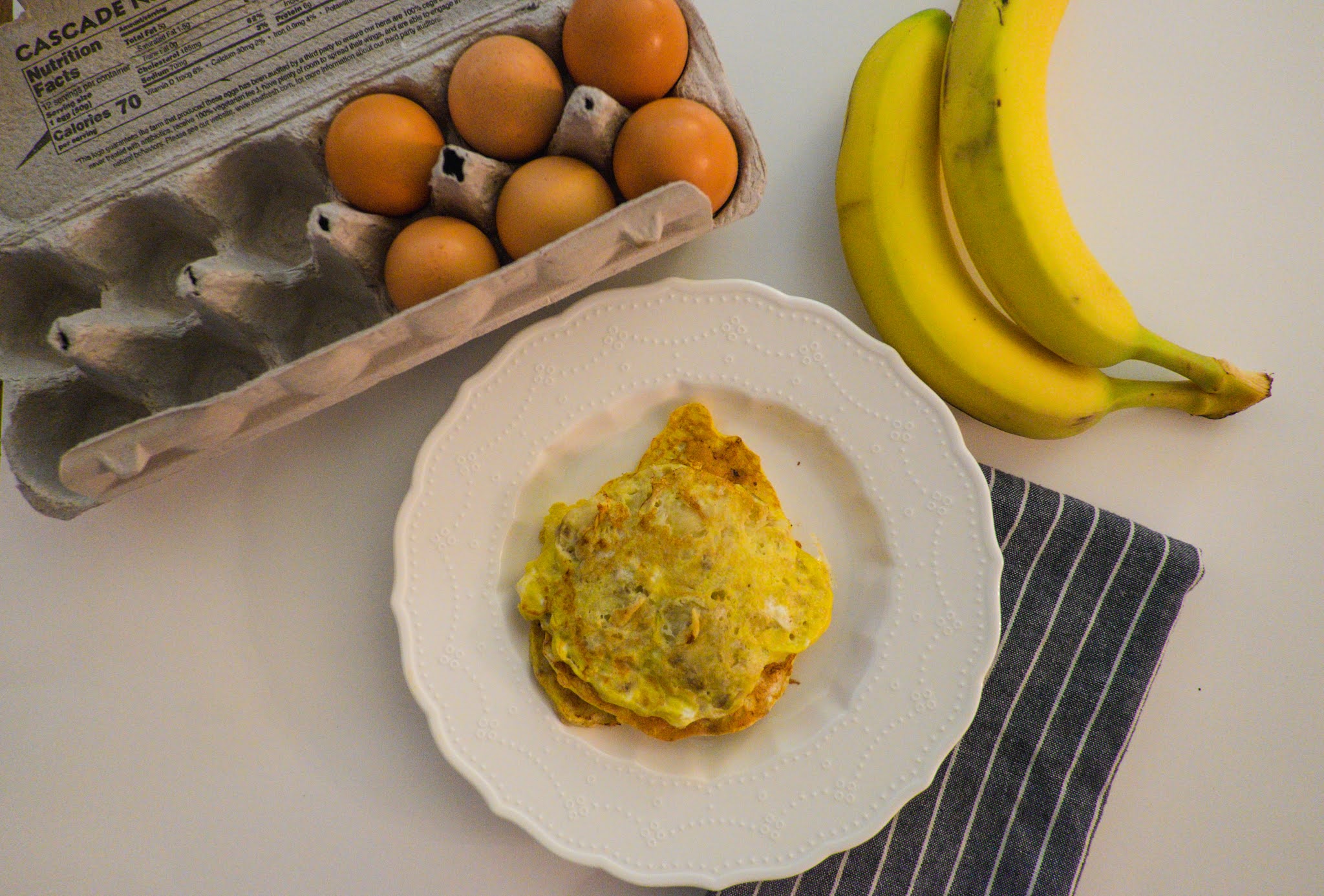 Domestic Fashionista Two Ingredient Banana Egg Pancakes