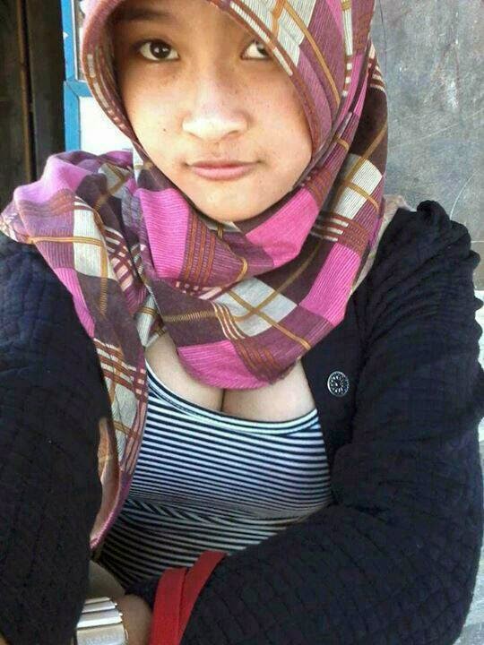 Foto Jilbab Ketat ala Cewek ABG Masa Kini Terbaru 2014. 