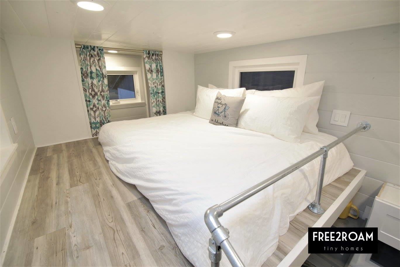 Luxury Double Loft From Free 2 Roam [ TINY HOUSE TOWN ]