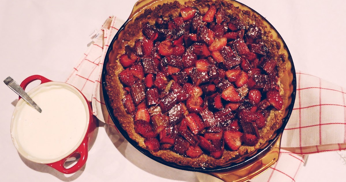 Strawberry & Rhubarb Crumble Tart Friendly Little Kitchen