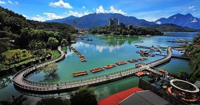 Tempat Wisata Taiwan Lake
