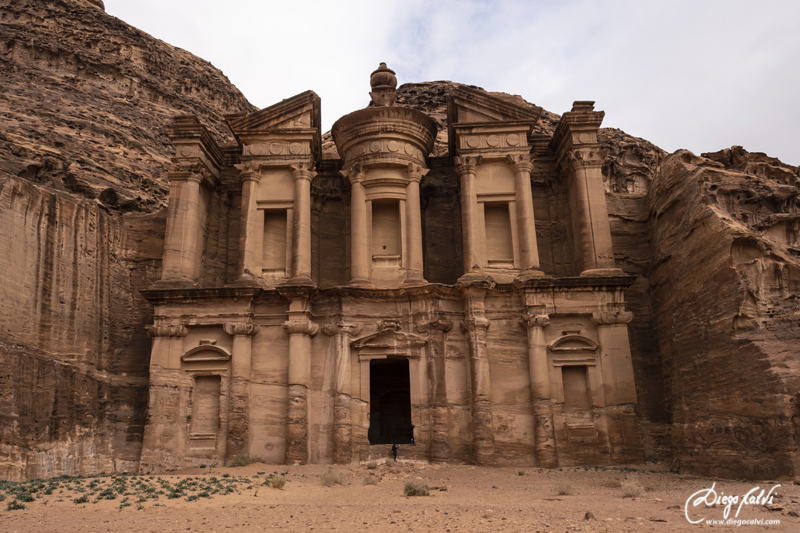 Ad Deir, el Monasterio de Petra - Las Tierras rojas de Jordania (1)