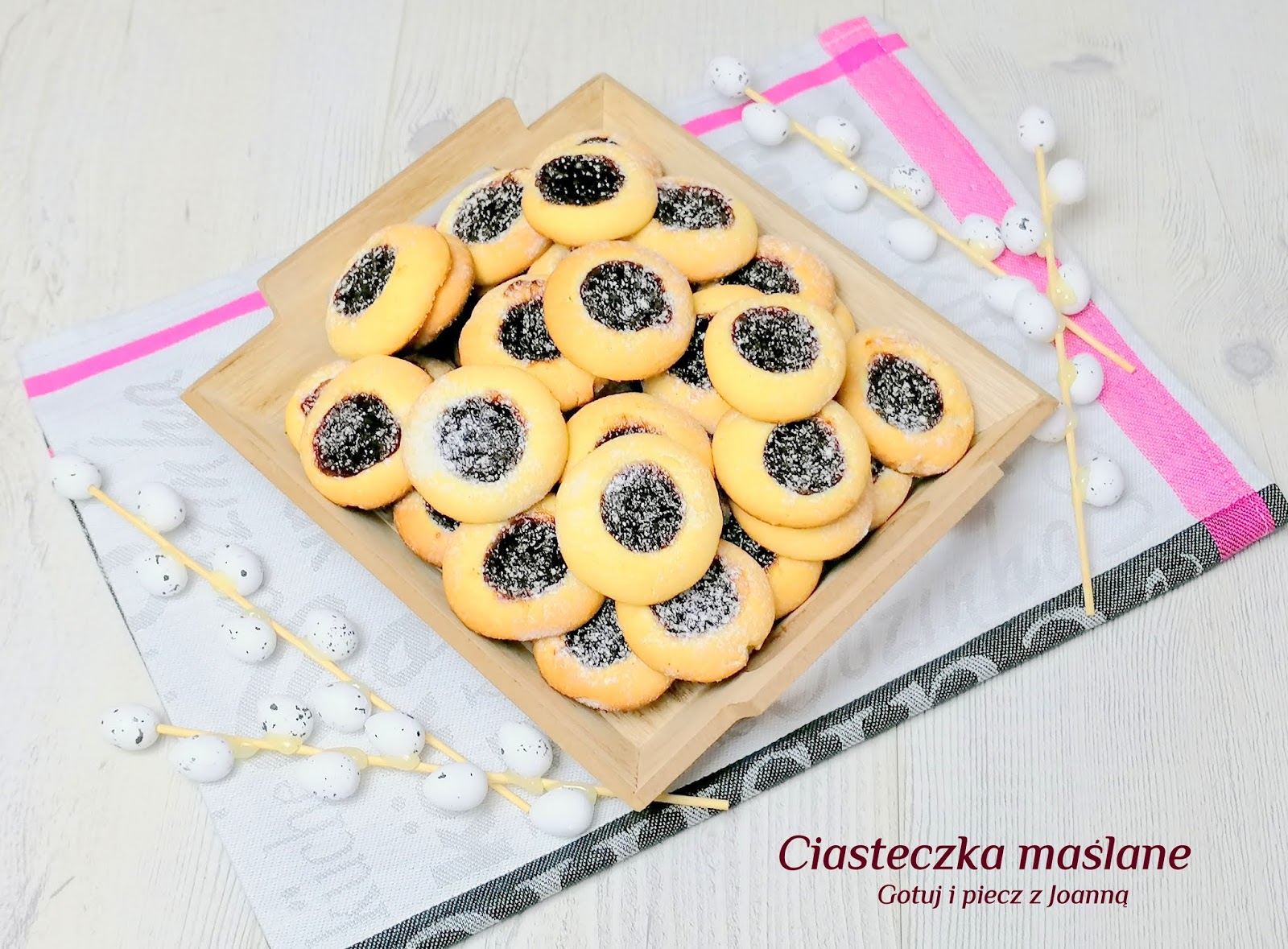 Mama Upiekła 50 Ciasteczek Wojtek Zjadł 20 Ciasteczka maślane z powidłami,bardzo pyszne, jak z cukierni | Gotuj i