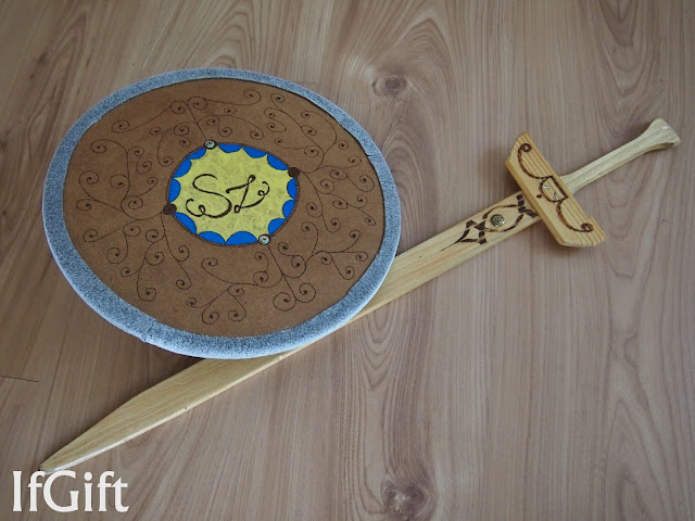 miecz i tarcza dla małego rycerza personalizowana herb dziecka