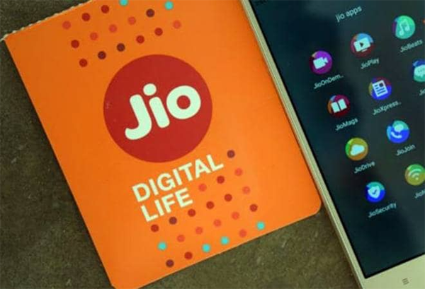 New Delhi, News, National, Technology, Jio, Reliance Jio fine-tunes Jio4GVoice app for Jio GigaFiber fixed line calling