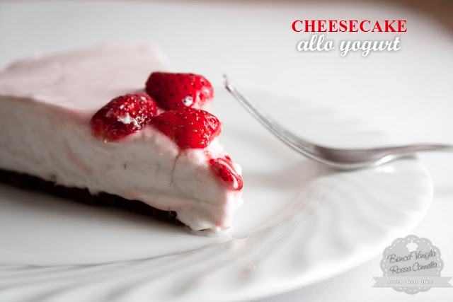 cheesecake allo yogurt, ricotta e panna