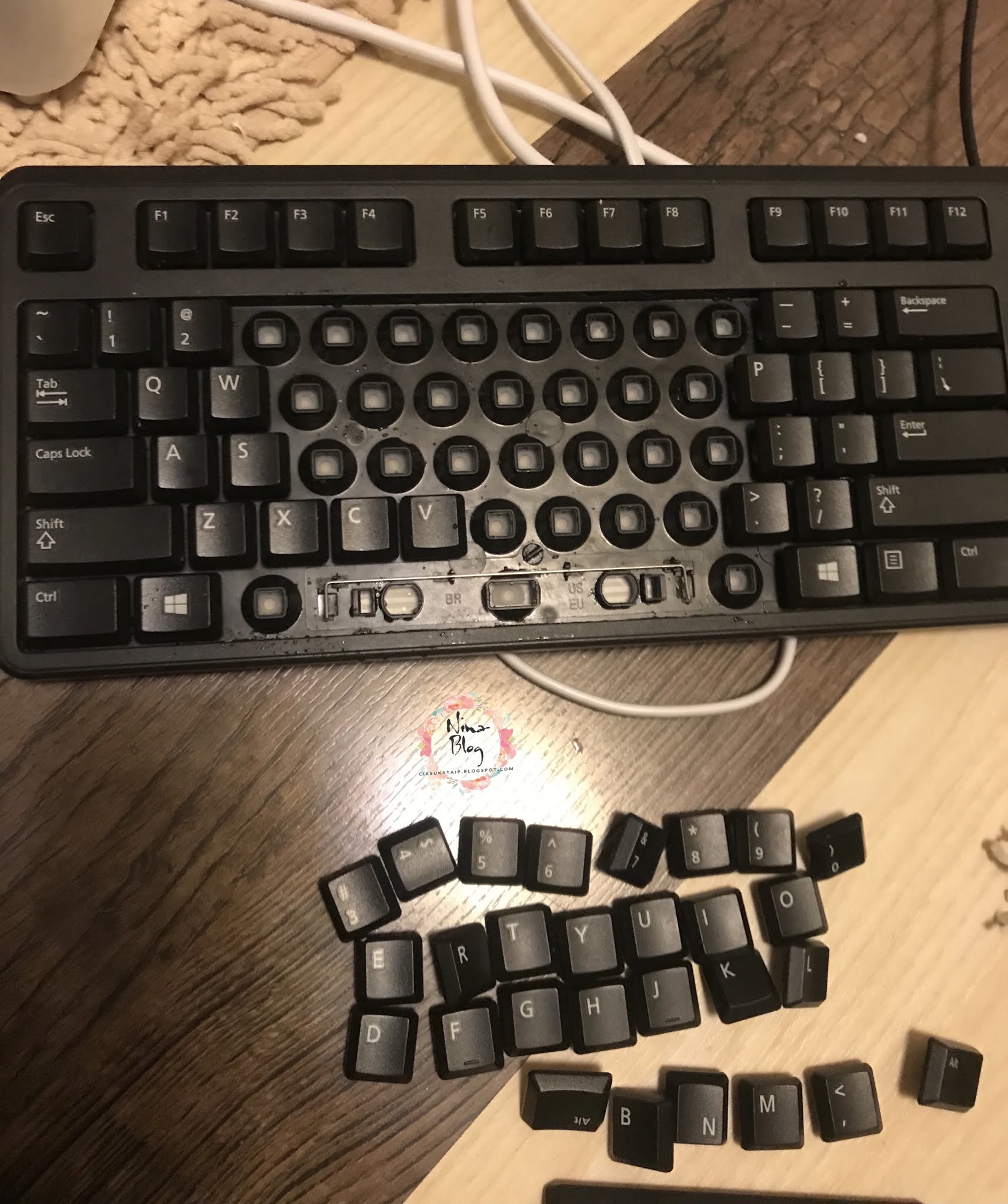 Tips Cuci Keyboard Yang Terkena Air Bergula cik sukα taip