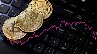 ¿Cuánto es el costo de un Bitcoin en dólares?