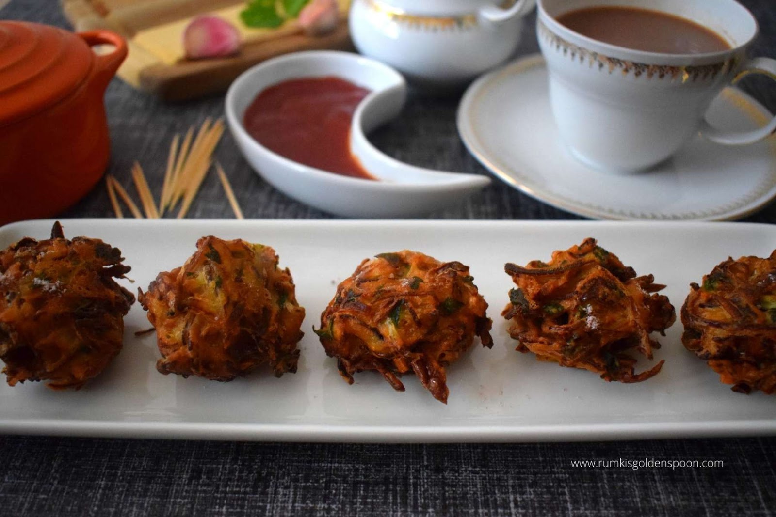 cabbage pakoda recipe, cabbage pakoda, cabbage bajji, how to make cabbage pakoda, recipe for cabbage pakoda, cabbage pakora, cabbage bhajiya, cabbage fritters, snacks recipe, snack recipe, Indian snack recipe, cabbage recipe, cabbage recipes, cabbage recipes Indian, recipe of cabbage, recipe for cabbage, recipe with cabbage, recipe for vegan snacks, recipe for pakoda, vegan snacks recipe, indian recipe for snacks, Indian snacks recipe, Rumki's Golden Spoon