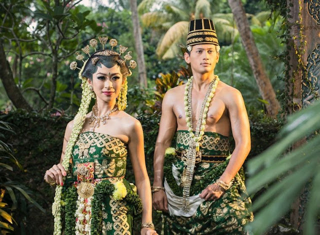 Pakaian Adat Provinsi Jawa Tengah – Pakaian Adat Tradisional Kebaya Pakaian Adat Provinsi Jawa Tengah – Pakaian Adat Tradisional Kebaya