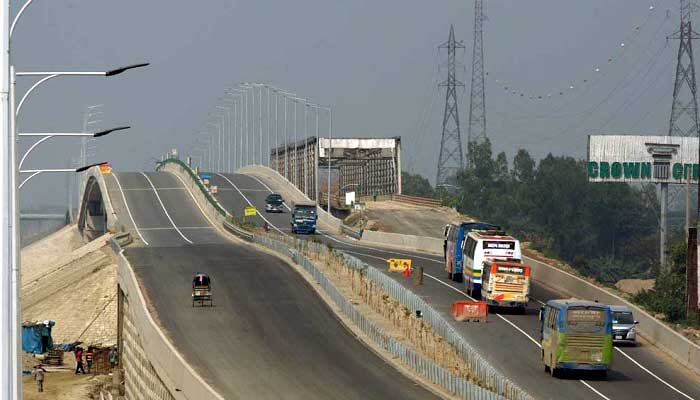 Don`t think Europe is wrong, this is Bangladesh Expressway