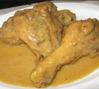 Inyama Yenkukhu is a South African dish that is similar to Smothered Chicken and Gravy.