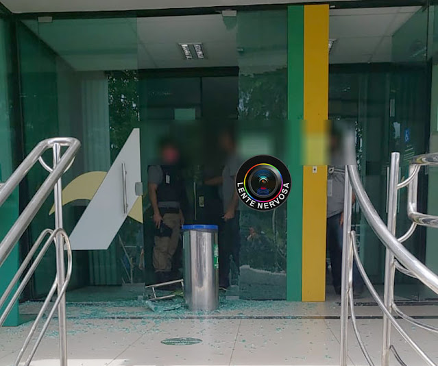 Criminosos atiram várias vezes e roubam R$50 mil de empresário em agência bancária na 7 de setembro