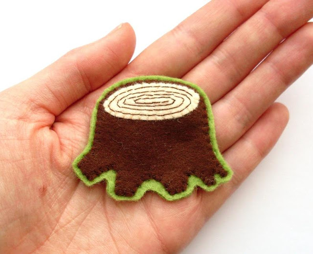 felt tree stump woodland brooch PDF sewing pattern