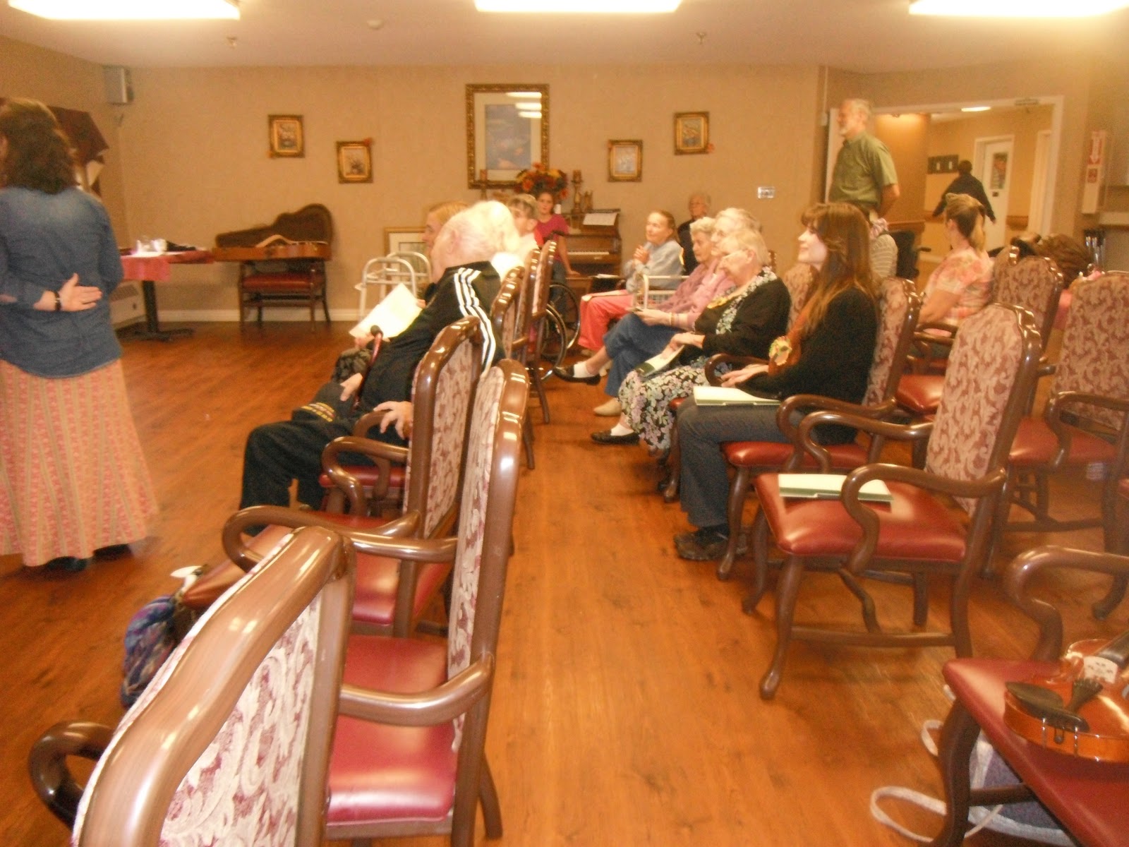 The Winslow Family of Sixteen We LOVE the nursing home ministry!