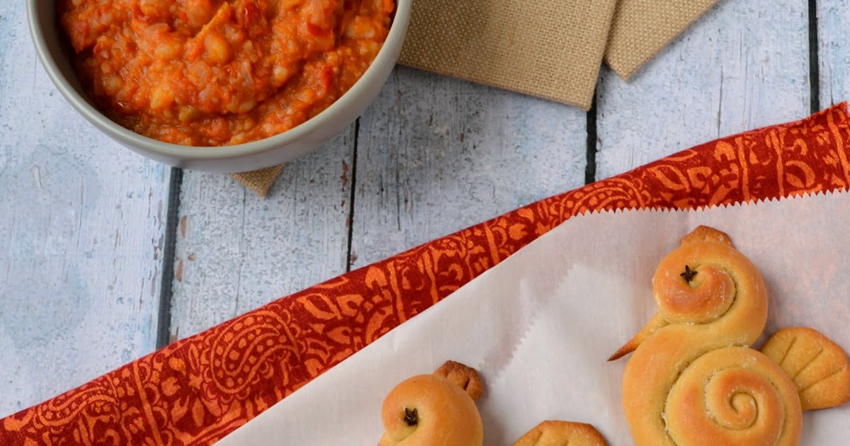 Varada's Kitchen and Garden Bird Shaped Dinner Rolls