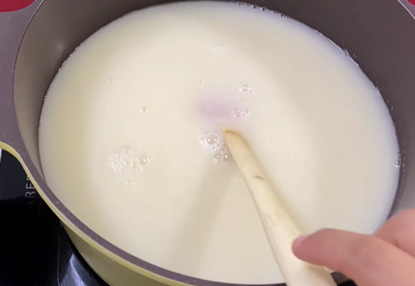 Cách nấu sữa hạt sen đậu xanh