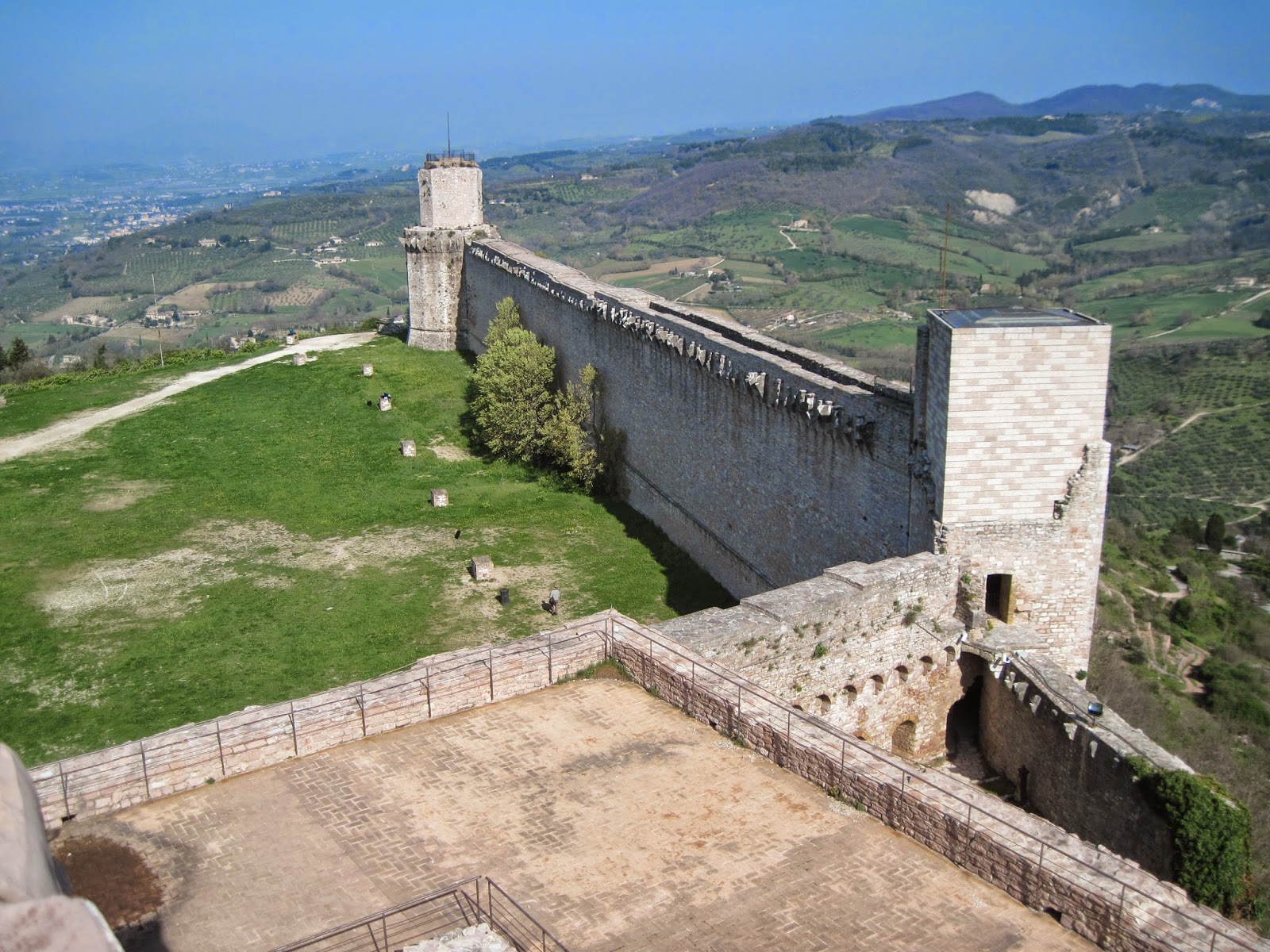 Peace of Tau: Visiting the Rocca Maggiore
