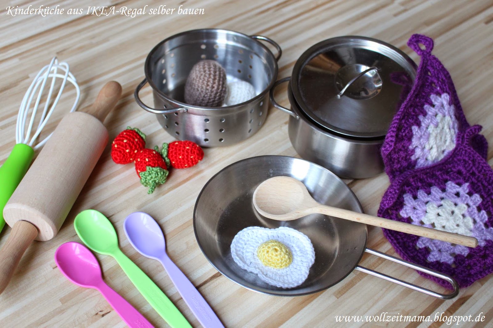 Wollzeitmama: Kinderküche aus Ikea-Regal selber bauen