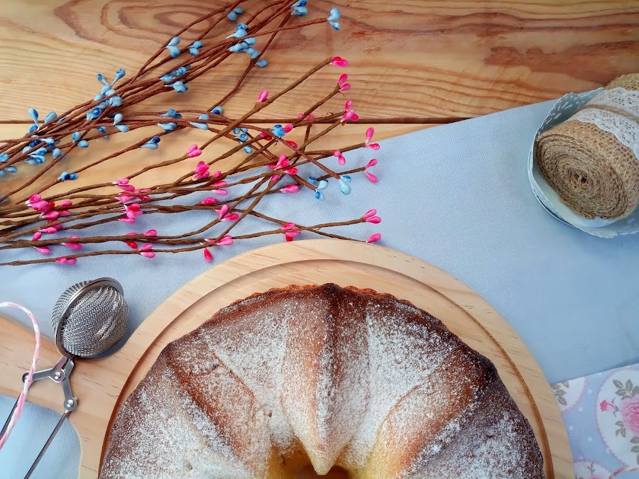 Bizcocho de anís y limón. Receta tradicional para desayunos y meriendas.