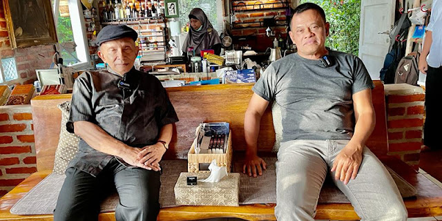 Hadirnya Amien dan Gatot di Kediaman Rocky Bisa Dimaknai Perlawanan Oposisi Hadirnya Amien dan Gatot di Kediaman Rocky Bisa Dimaknai Perlawanan Oposisi