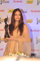 8th, filmfare, award, press, conference, hot, ashwaray, rai, bacchaan