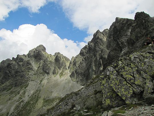 Rohatka (słow. Prielom, niem. Kerbchen, węg. Rovátka, 2288 m n.p.m.). Rohatka (słow. Prielom, niem. Kerbchen, węg. Rovátka, 2288 m n.p.m.).