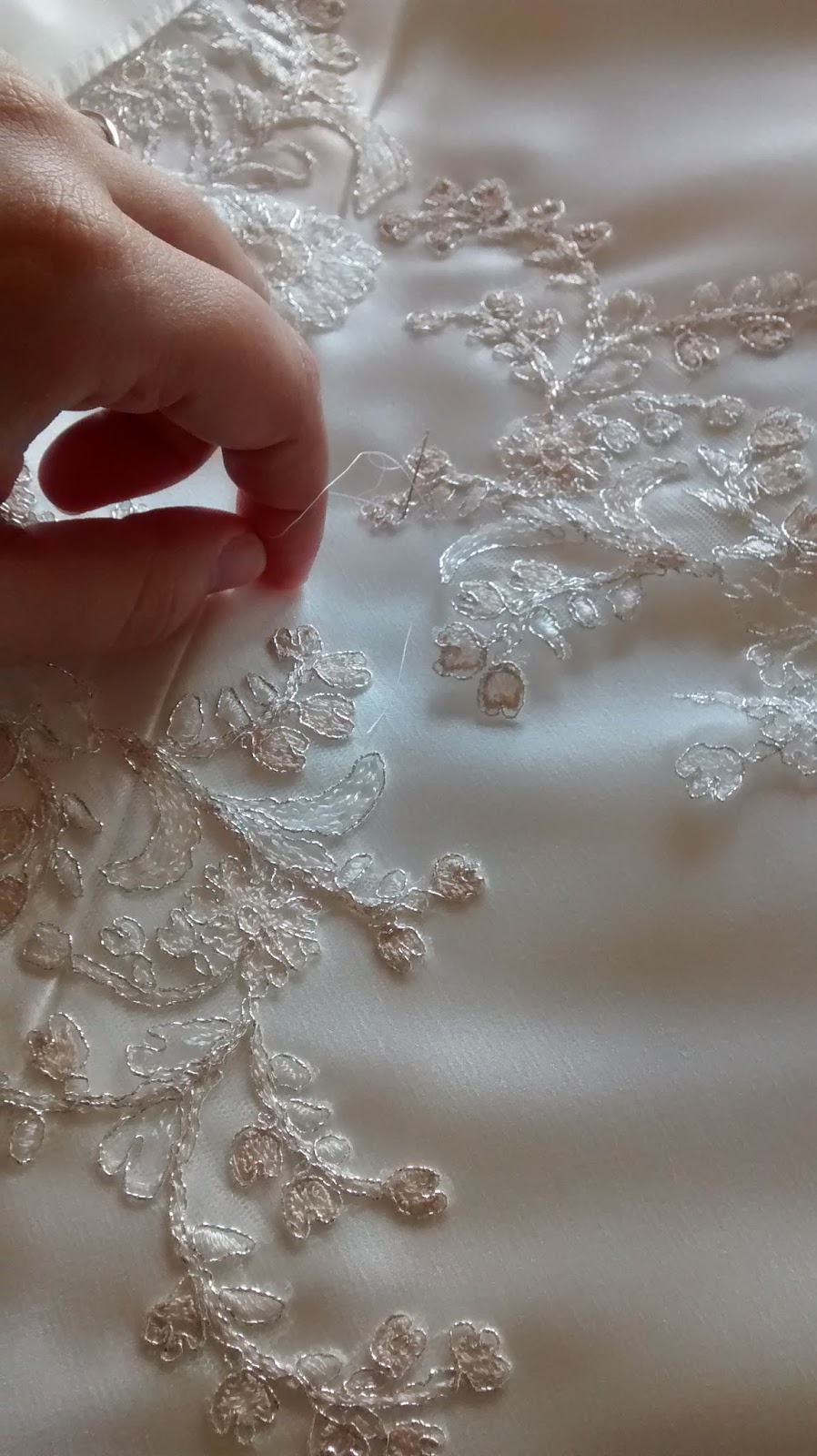 Sara Sewing Sewing a Wedding Dress