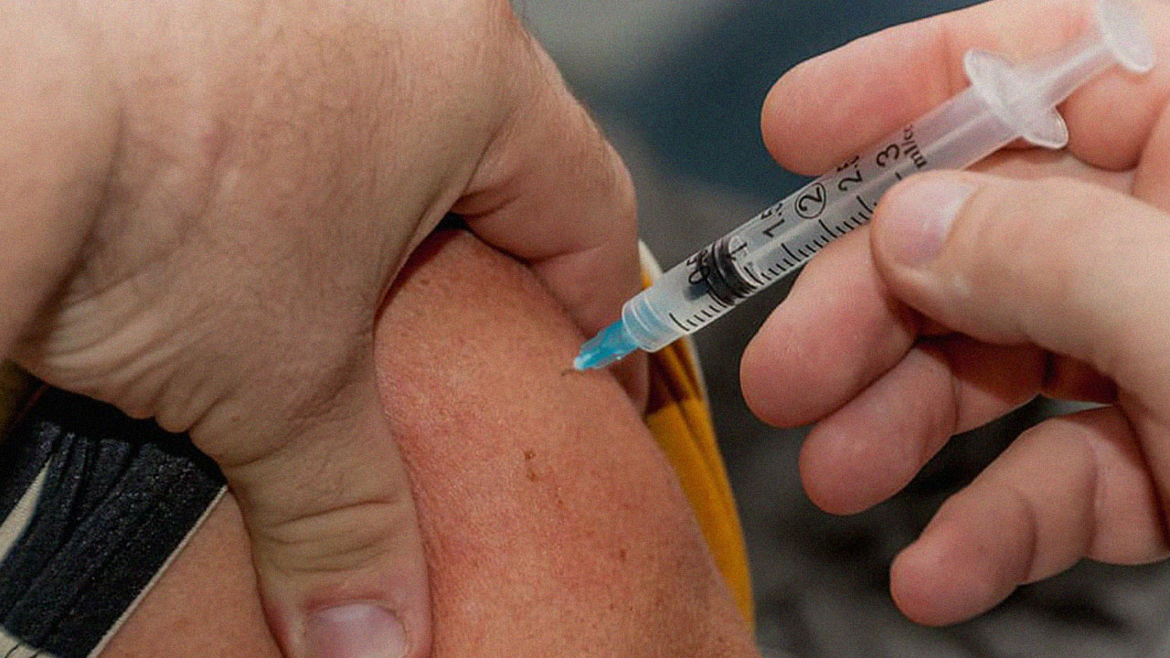 Suspeitas de mortes por vacina chegam a 1.010 notificações e 13.579 reações adversas