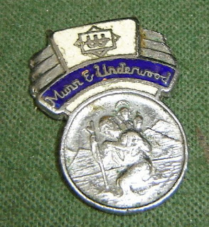 Munn & Underwood, St Christopher badge