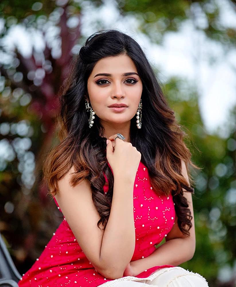 Aathmika Wiki, Biography, Dob, Age, Height, Weight, Affairs and More