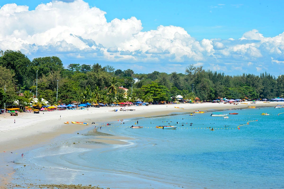 4 Hotel di Teluk Kemang Port Dickson. Murah & terbaik untuk bajet keluarga