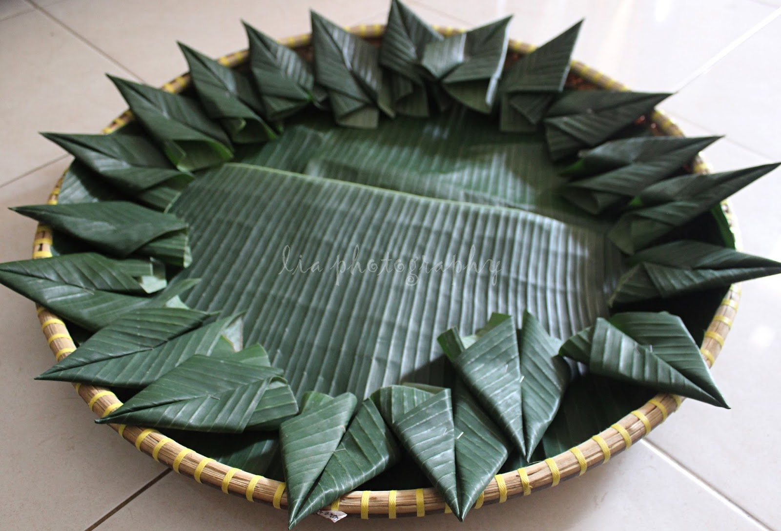 Aisy Risol Risoles Mini Cara melipat Daun Untuk Hiasan Tampah