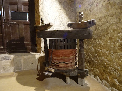 Herramientas en el Museo del Vino, Monasterio de Piedra