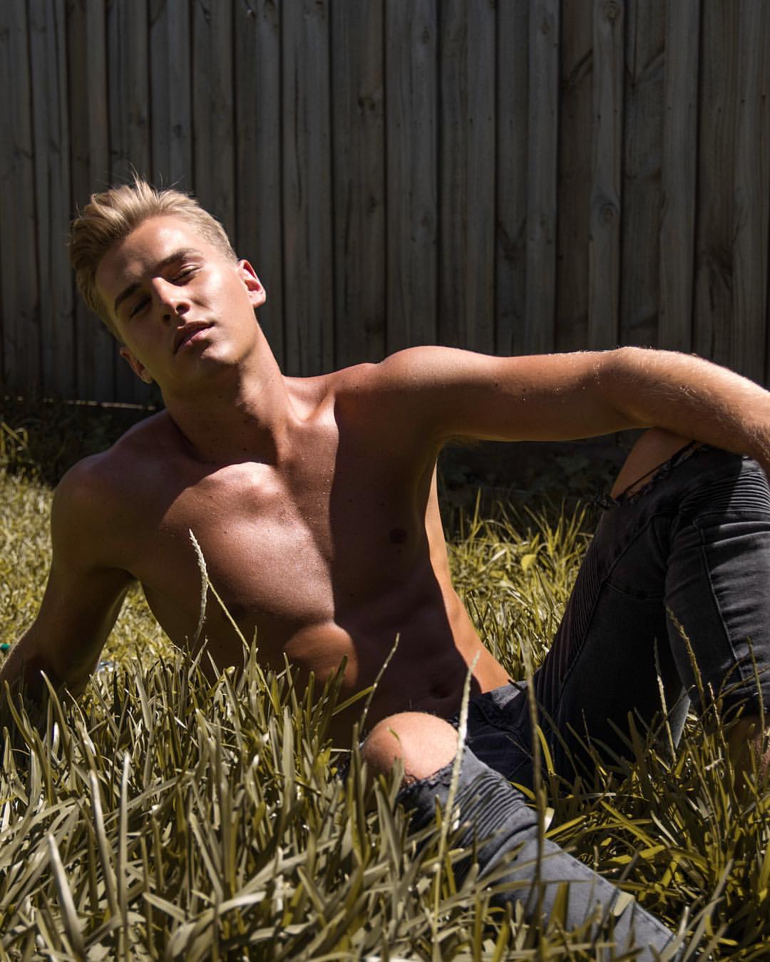 50520145_633396923797020_470357074405846